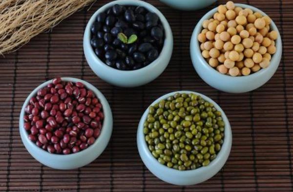 黑豆，黄豆